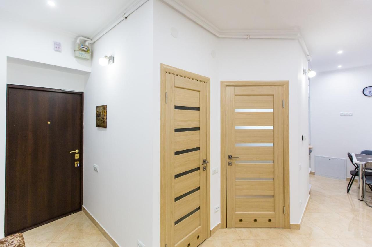 Avangard Kulisha 6B Apart Lviv Exterior photo