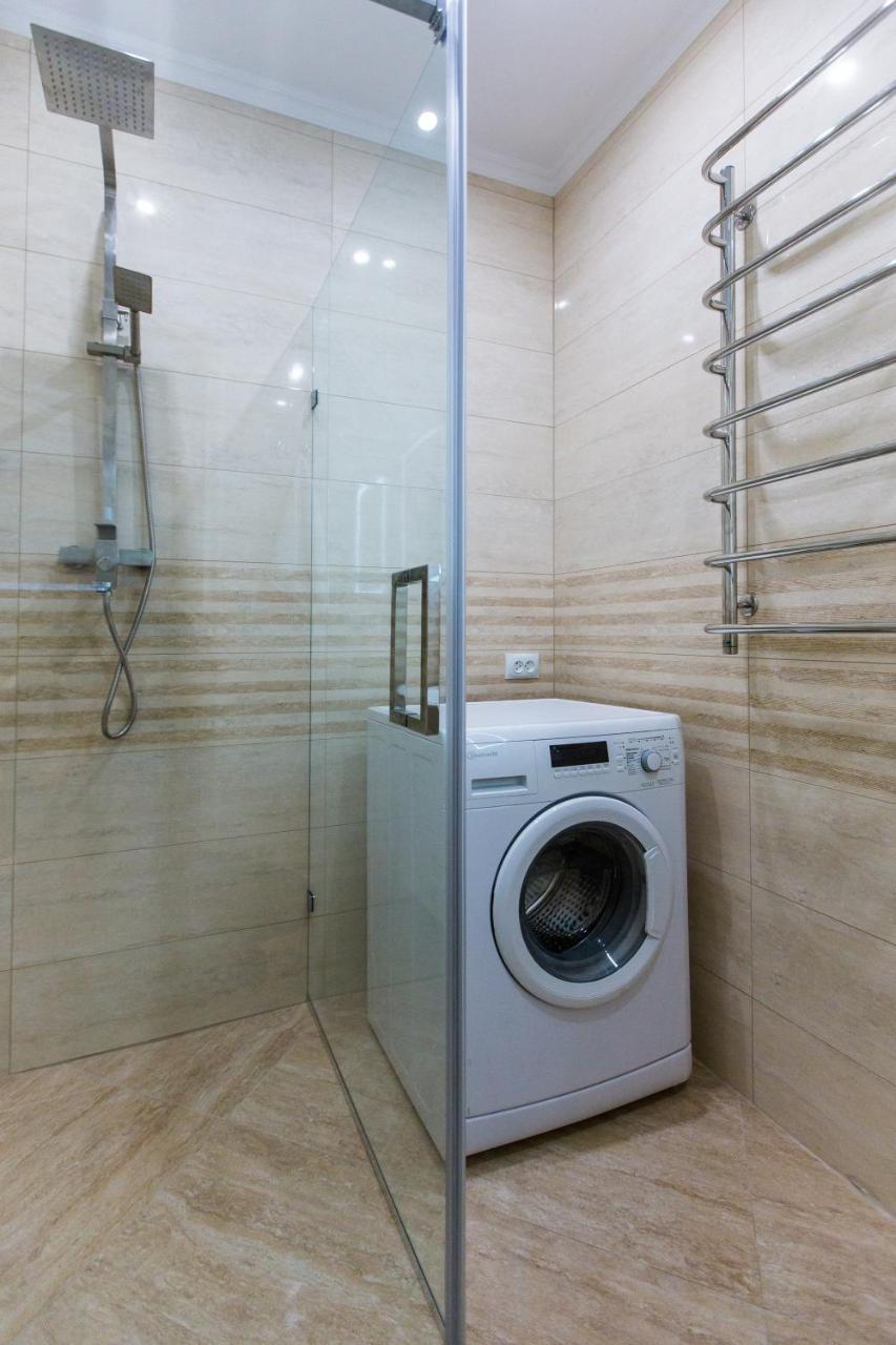 Avangard Kulisha 6B Apart Lviv Exterior photo