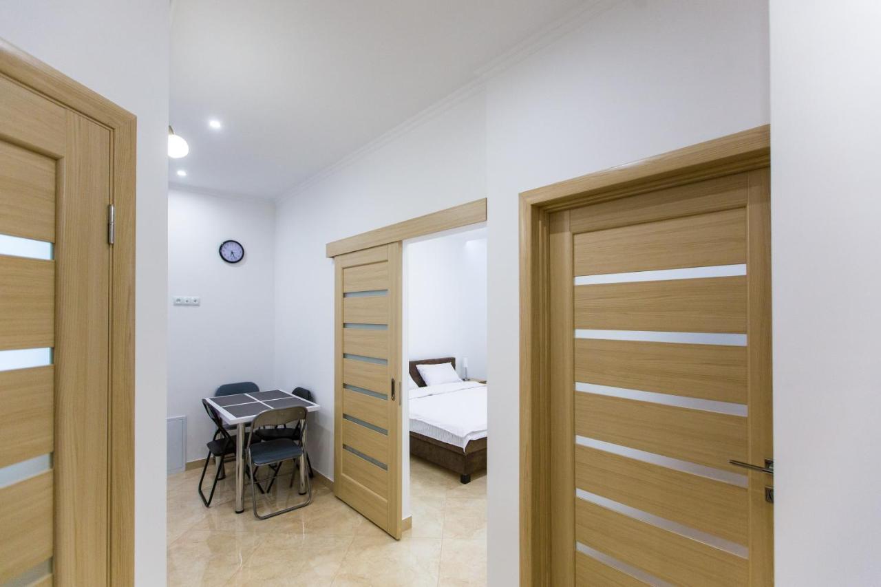 Avangard Kulisha 6B Apart Lviv Exterior photo